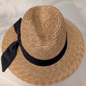 Women's Sunhat with Black Ribbon Trim - LIKE NEW Straw Hat